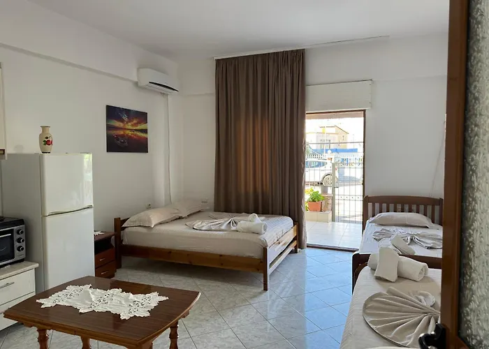 Holiday Rooms