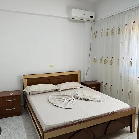 Holiday Rooms 게스트하우스 *
